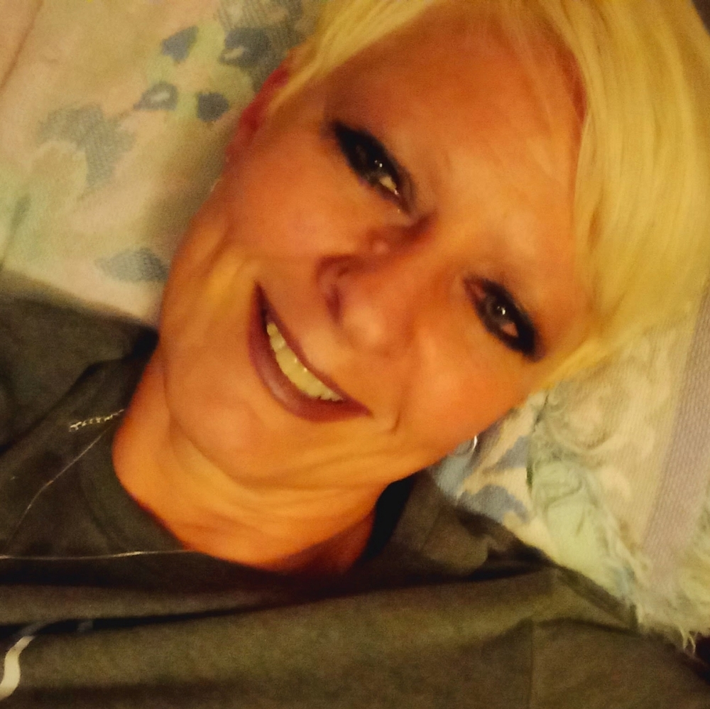 Meet your Posher, Cynthia